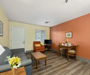 Photo 5 - Affordable Suites Fredericksburg