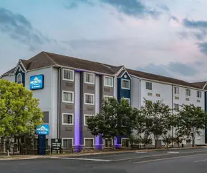 Photo 2 - Microtel Inn & Suites by Wyndham Austin Airport