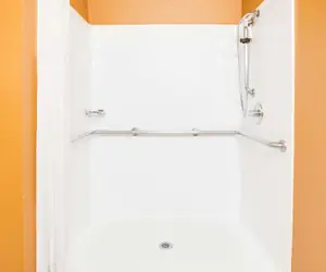 Photo 4 - Days Inn & Suites by Wyndham Russellville