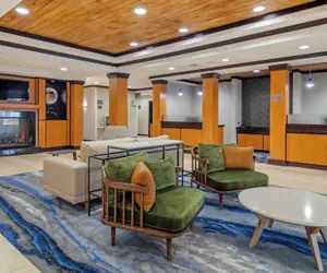 Photo 3 - Fairfield Inn & Suites by Marriott Commerce