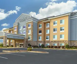 Photo 2 - Fairfield Inn & Suites by Marriott Commerce