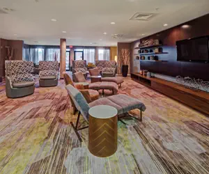 Photo 4 - Courtyard by Marriott Alexandria