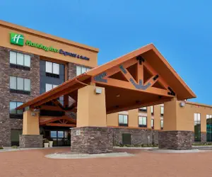 Photo 2 - Holiday Inn Express Hotel & Suites Great Falls by IHG