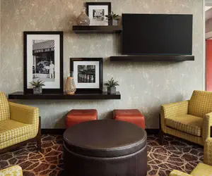 Photo 3 - Hampton Inn & Suites Hershey Near The Park