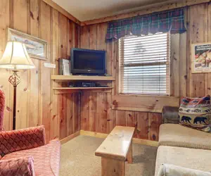 Photo 3 - Eagle Fire Lodge & Cabins