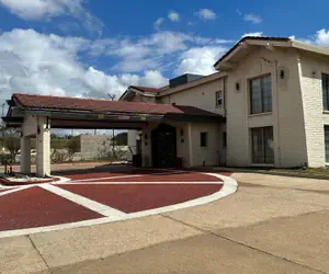 Photo 2 - Baymont by Wyndham Nacogdoches Near University