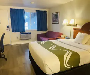 Photo 4 - America's Best Value Inn Sandpoint