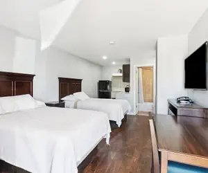 Photo 2 - LaPlace Motel