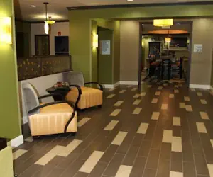 Photo 5 - Holiday Inn Express & Suites Huntsville Airport by IHG