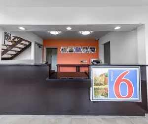 Photo 3 - Motel 6 Warminster, PA