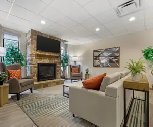 Photo 5 - Comfort Suites Lewisburg near University