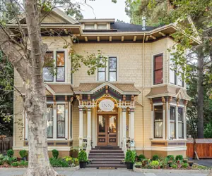 Photo 2 - Hotel Napa Valley, an Ascend Collection Hotel