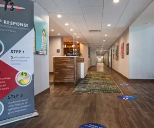 Photo 5 - Hampton Inn & Suites Deptford