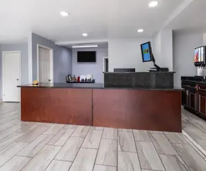 Photo 4 - Super 8 by Wyndham Portsmouth - Norfolk