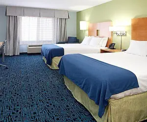 Photo 3 - Holiday Inn Express & Suites Green River by IHG