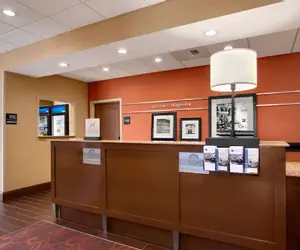 Photo 2 - Hampton Inn Magnolia