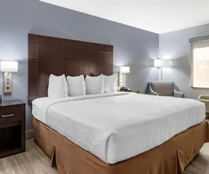 Photo 5 - Best Western Plus Orange County