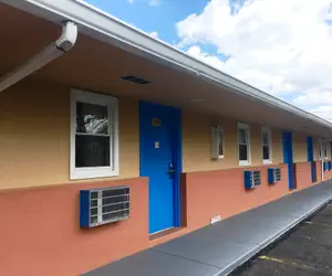 Photo 2 - Scottish Inns