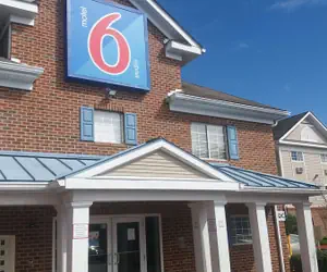 Photo 2 - Motel 6 Myrtle Beach, SC