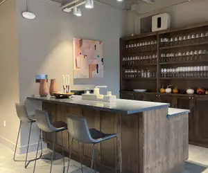 Photo 3 - Art House Hotel and Suites