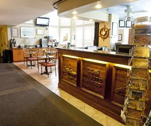 Photo 3 - DeSoto Beach Hotel