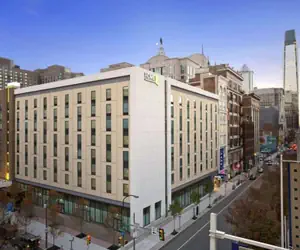 Photo 2 - Home2 Suites by Hilton Philadelphia - Convention Center, PA