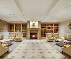 Photo 3 - Hotel Ballard