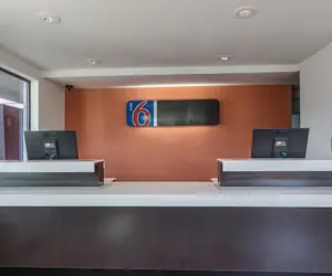 Photo 4 - Motel 6 Texarkana, AR