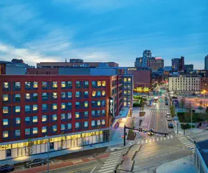 Photo 2 - Aloft Providence Downtown