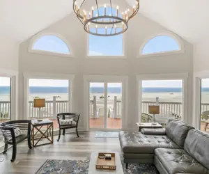 Photo 2 - 805 Marlin Dr