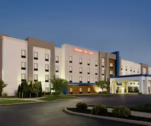 Photo 2 - Hampton Inn & Suites York South