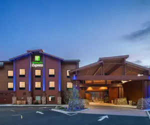 Photo 2 - Holiday Inn Express Klamath - Redwood Ntl Pk Area by IHG