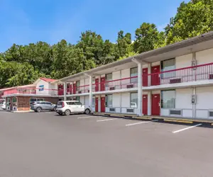 Photo 2 - Rodeway Inn South Point