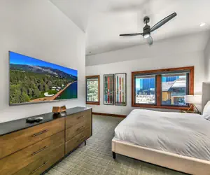Photo 5 - Luxury 2Br Residence steps from Heavenly Village & Gondola by RedAwning