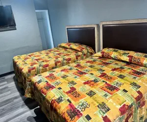 Photo 5 - Kings Castle Motel