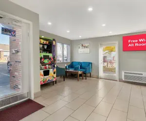 Photo 3 - Red Roof Inn Georgetown, KY