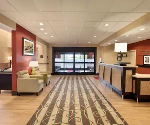 Photo 2 - Hampton Inn & Suites Philadelphia Montgomeryville