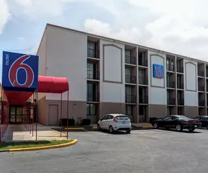 Photo 2 - Motel 6 Jackson, TN