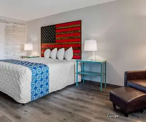 Photo 4 - Super 8 by Wyndham Daleville/Fort Novosel