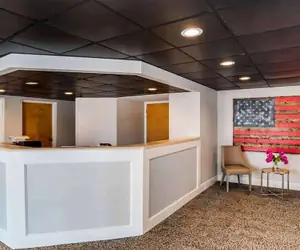 Photo 3 - Super 8 by Wyndham Daleville/Fort Novosel