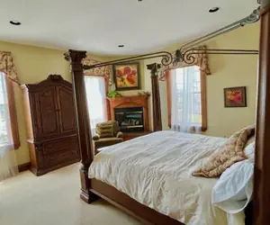 Photo 4 - The Port Hotel