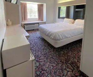 Photo 5 - Studio 6 Mcalester, Ok - South