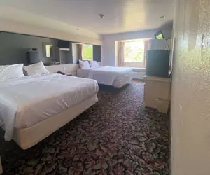 Photo 4 - Studio 6 Mcalester, Ok - South