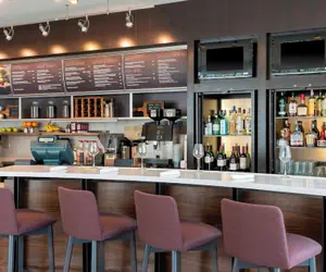 Photo 2 - Courtyard Louisville Downtown