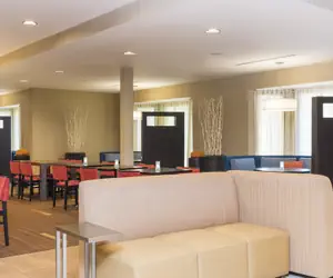 Photo 3 - Courtyard by Marriott Livermore