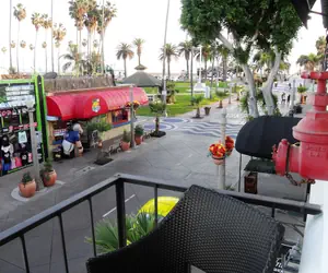 Photo 4 - Balboa Inn, On the Beach