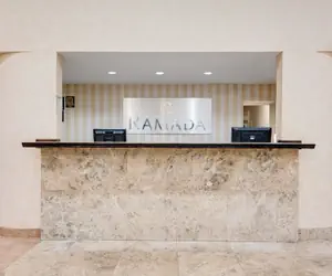 Photo 4 - Ramada by Wyndham Cleveland Airport West