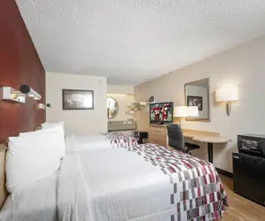 Photo 2 - Red Roof Inn Detroit - Dearborn/Greenfield Village