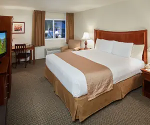 Photo 5 - Lake Natoma Inn