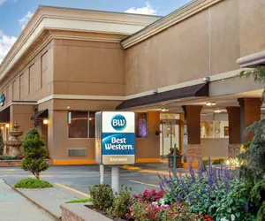 Photo 2 - Best Western Mill River Manor